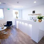 V Boutique Böblingen