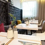 V Boutique 4* Böblingen