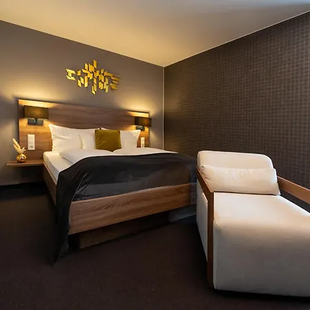 V Boutique Hotel 4*