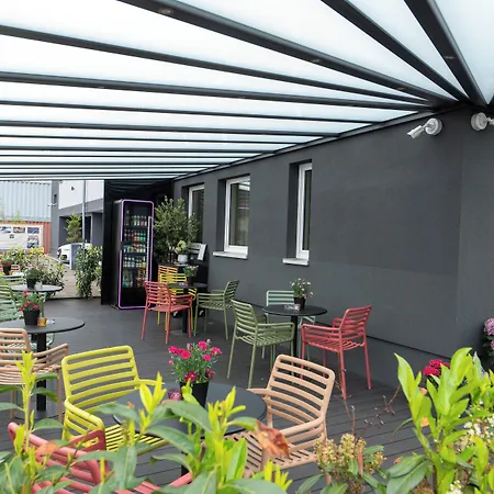 V Boutique Hotel 4*