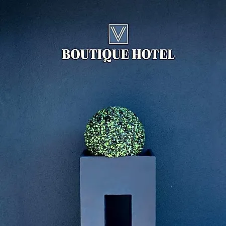 V Boutique 4*