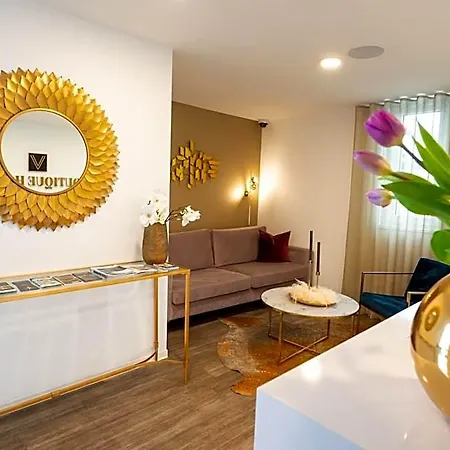Hotel V Boutique 4*