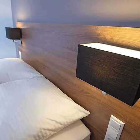 V Boutique Hotel 4*