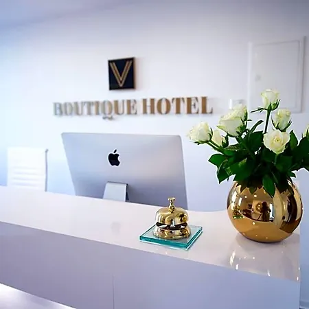 Hotel V Boutique 4*