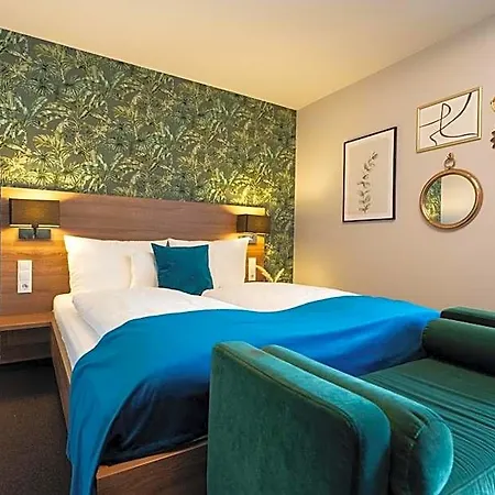 V Boutique Hotel 4*