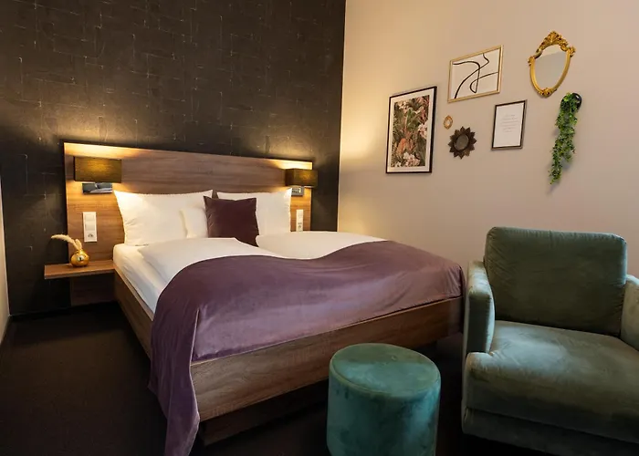 V Boutique Hotel 4*